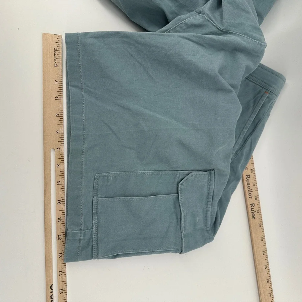 Tommy Bahama Cabo Coast Cargo Shorts Mens 44 Blue Alpine Regular Fit NWT $118